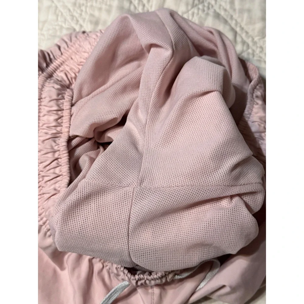 Nike Mens Sportswear Woven Flow Shorts Pink DM6829-686 Size Large